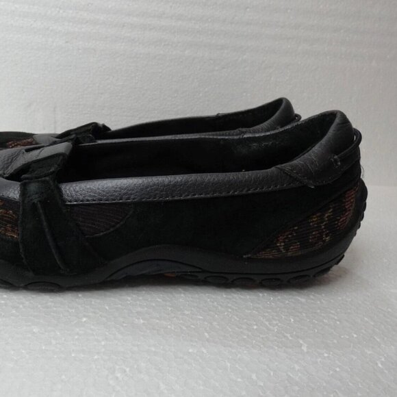 Taos Women's 7 Black Suede Slip On Loafers Arch Support Floral Detail - Picture 3 of 9